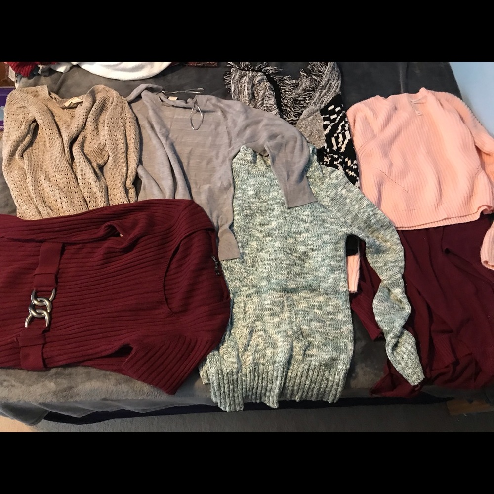 Lot of 7 women’s sweaters- XL